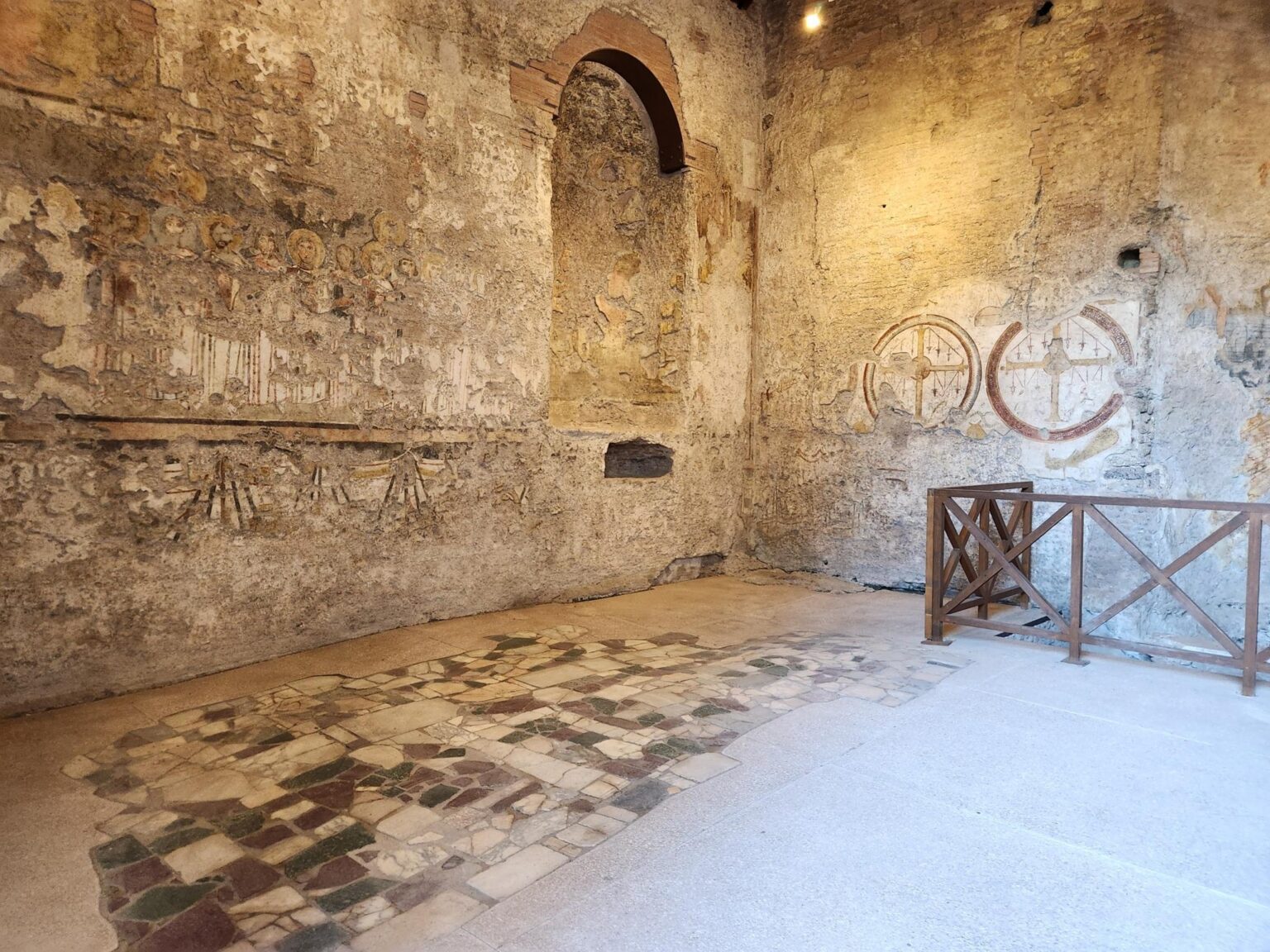 Rome in 8 Days: Walking 100 km Through a History Textbook