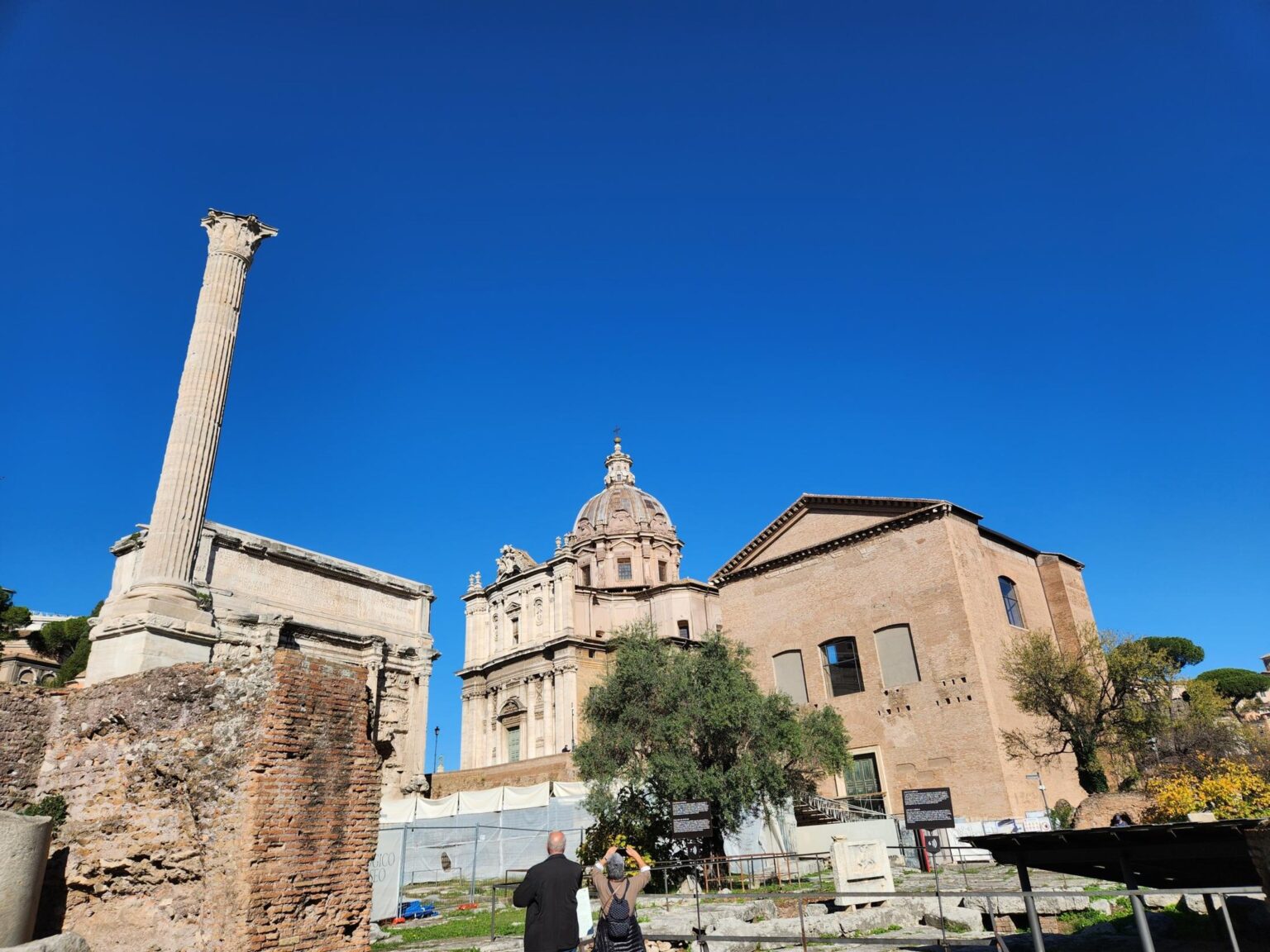 Rome in 8 Days: Walking 100 km Through a History Textbook