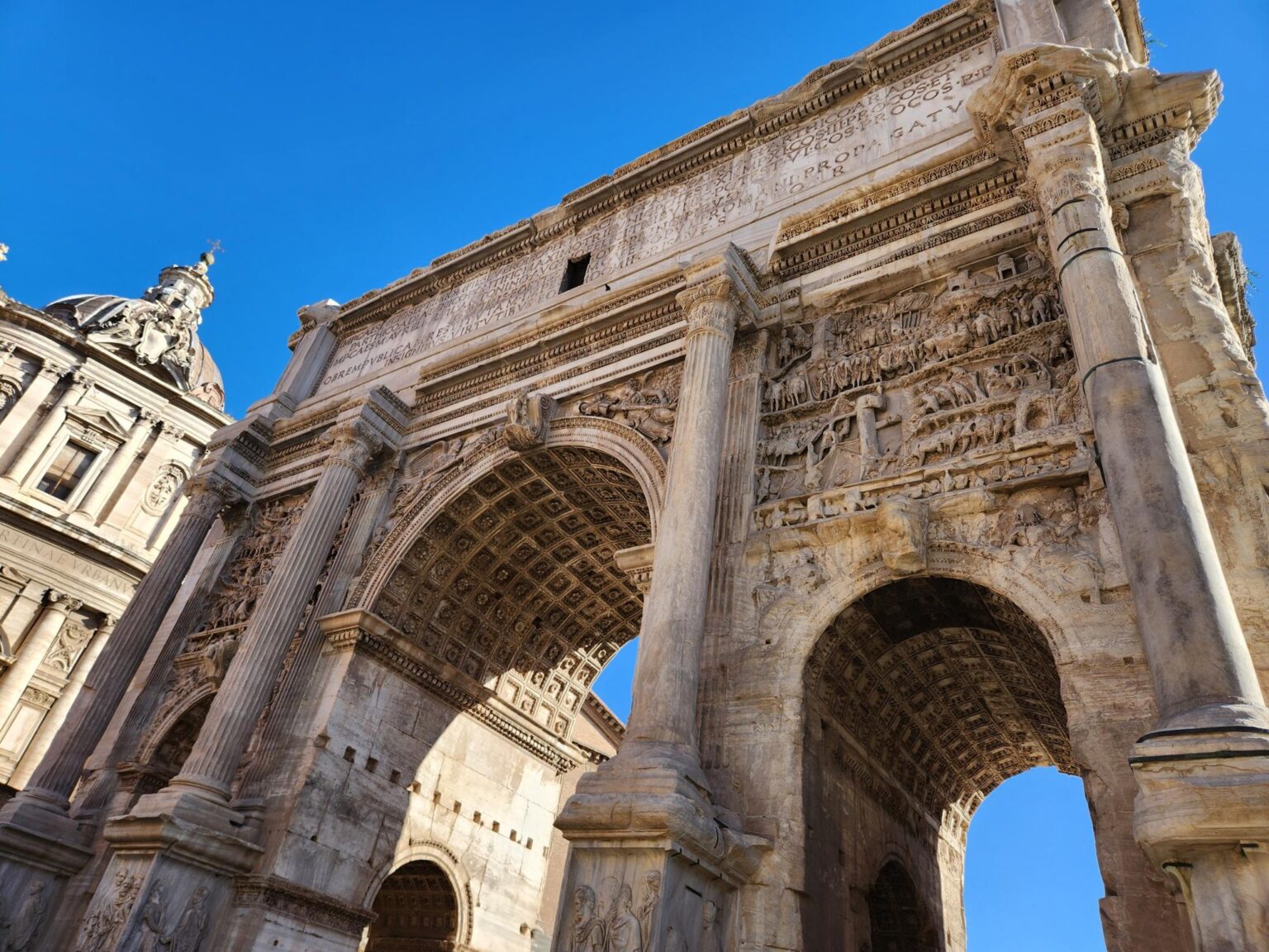 Rome in 8 Days: Walking 100 km Through a History Textbook