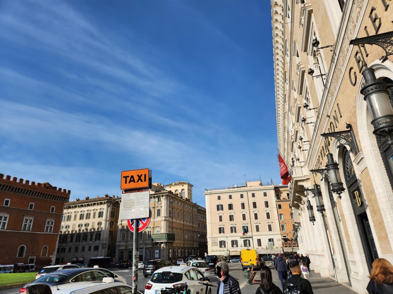 Rome in 8 Days: Walking 100 km Through a History Textbook