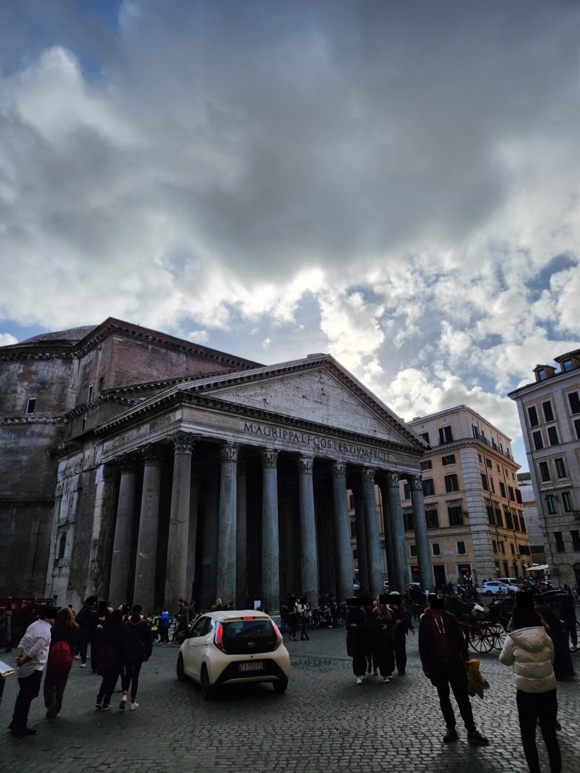 Rome in 8 Days: Walking 100 km Through a History Textbook