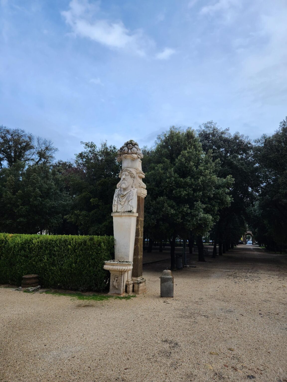 Rome in 8 Days: Walking 100 km Through a History Textbook