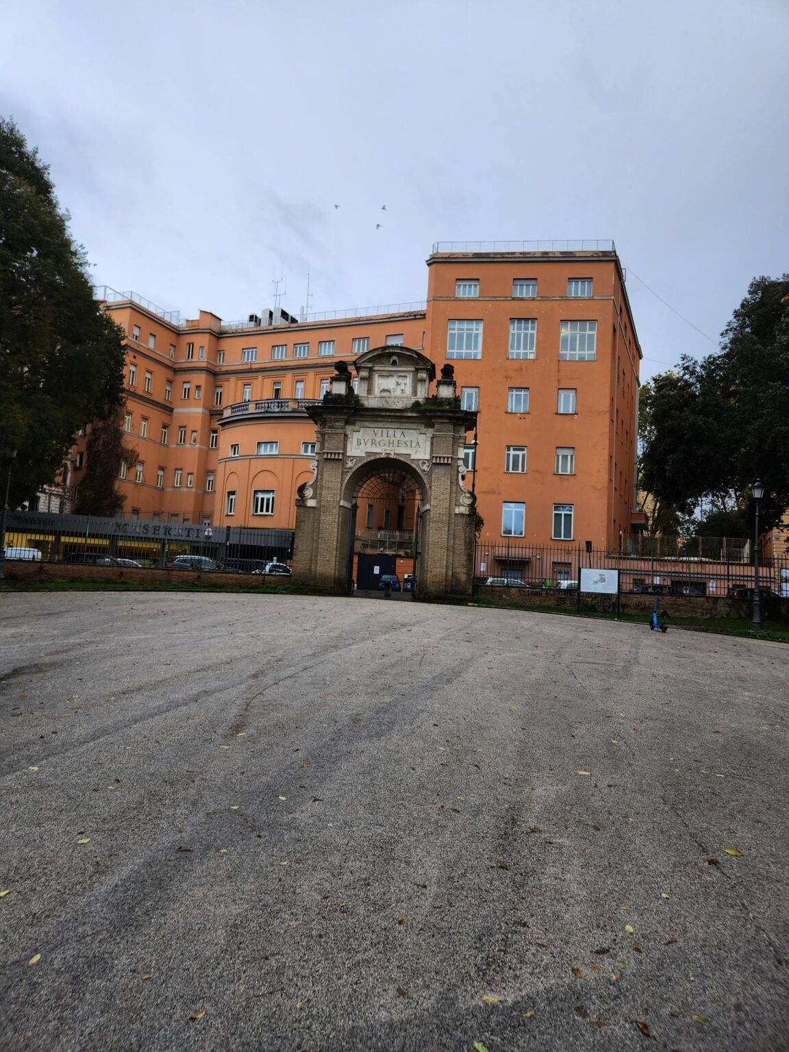 Rome in 8 Days: Walking 100 km Through a History Textbook