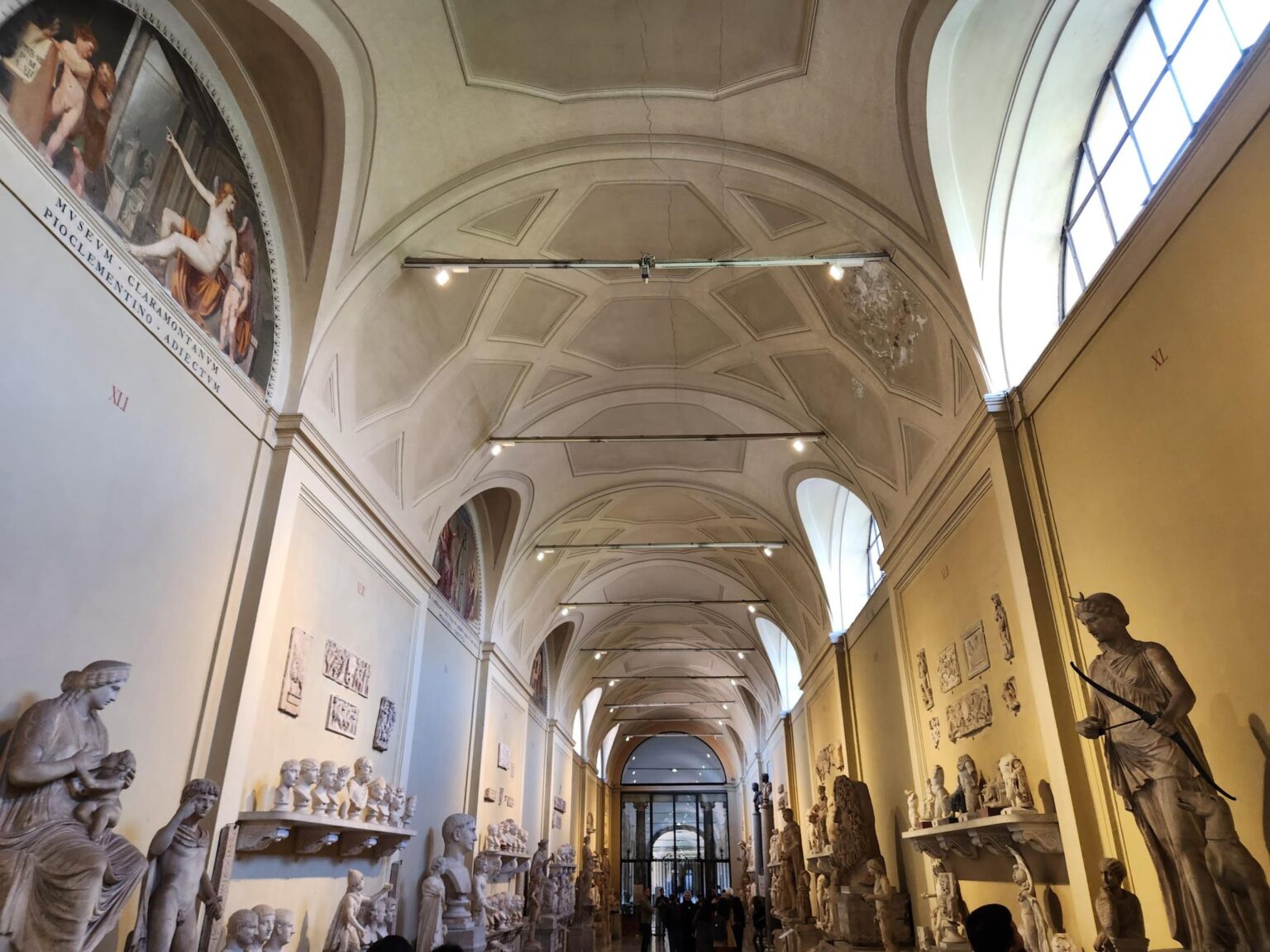 Rome in 8 Days: Walking 100 km Through a History Textbook