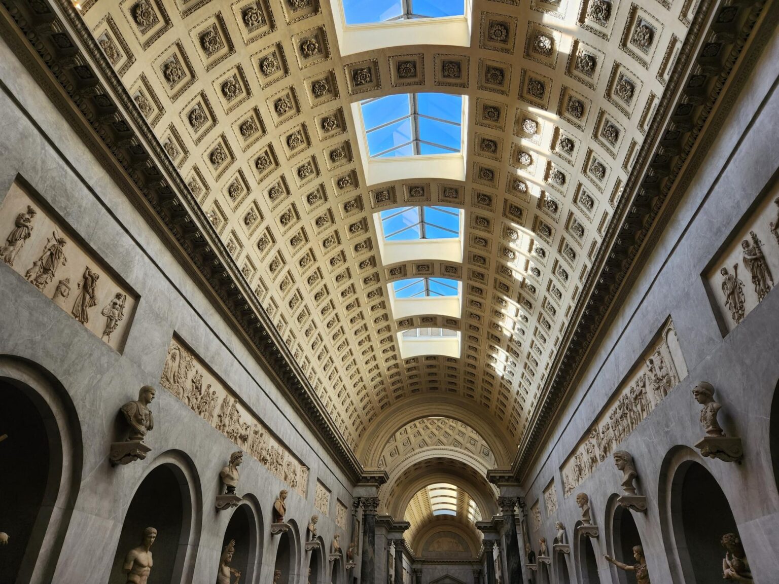 Rome in 8 Days: Walking 100 km Through a History Textbook