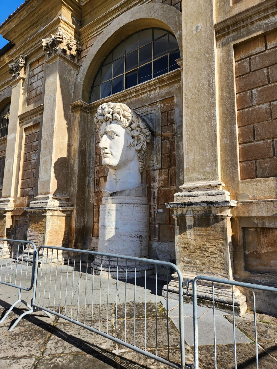 Rome in 8 Days: Walking 100 km Through a History Textbook