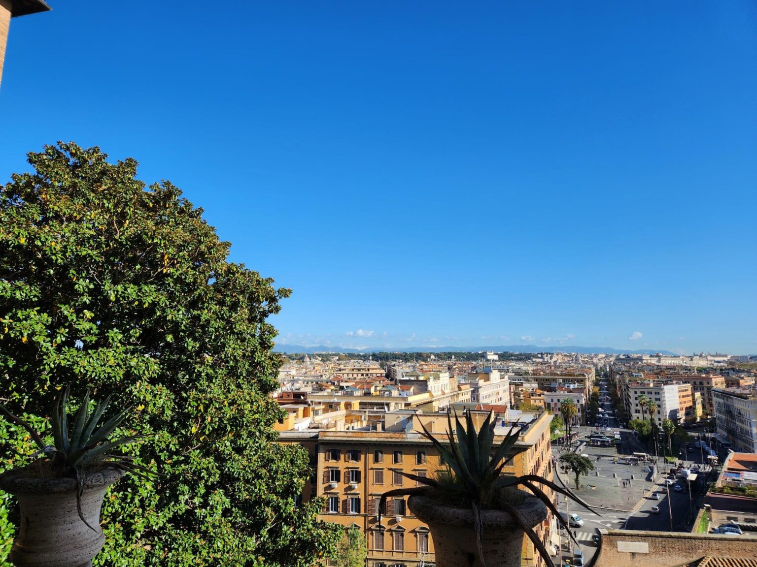 Rome in 8 Days: Walking 100 km Through a History Textbook