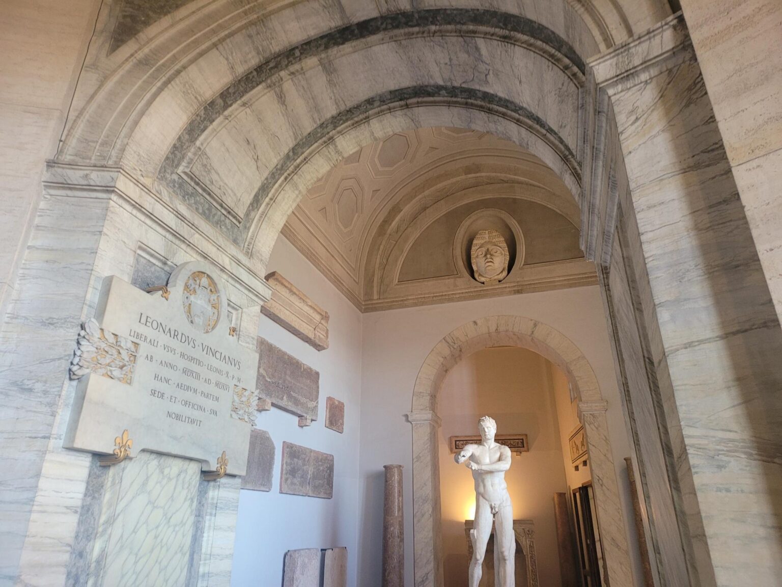 Rome in 8 Days: Walking 100 km Through a History Textbook