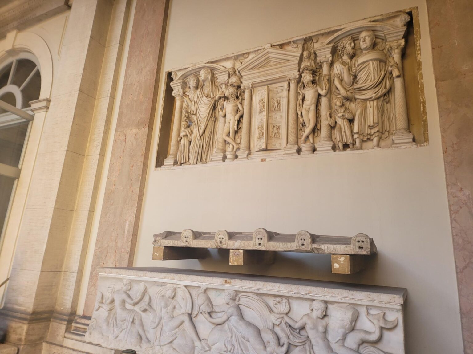 Rome in 8 Days: Walking 100 km Through a History Textbook
