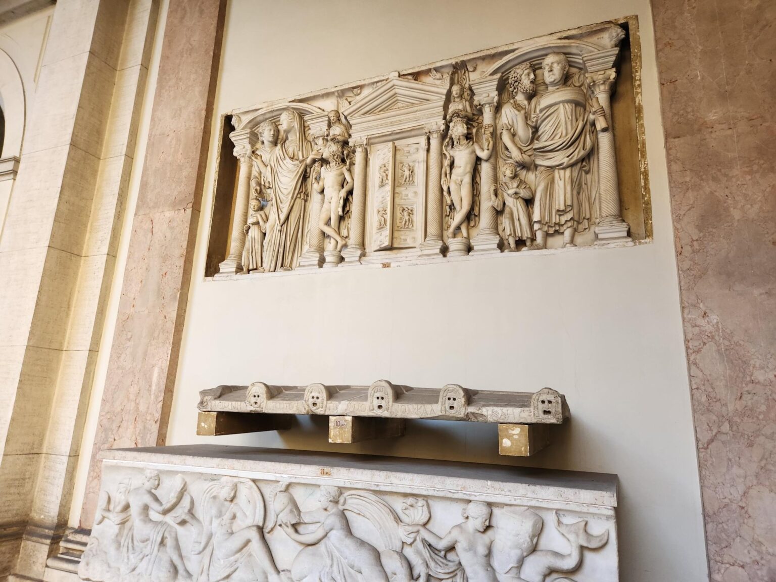 Rome in 8 Days: Walking 100 km Through a History Textbook