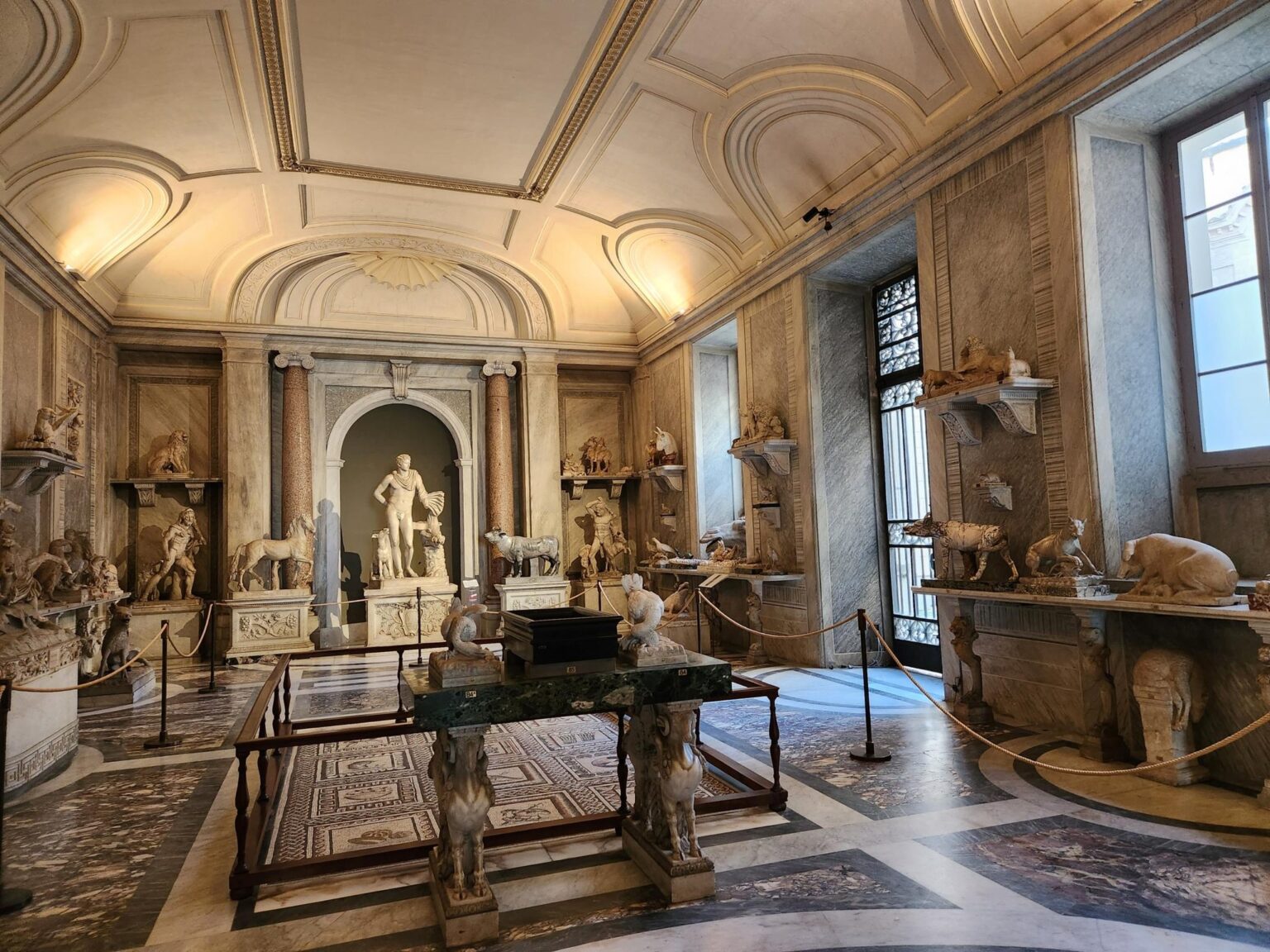 Rome in 8 Days: Walking 100 km Through a History Textbook