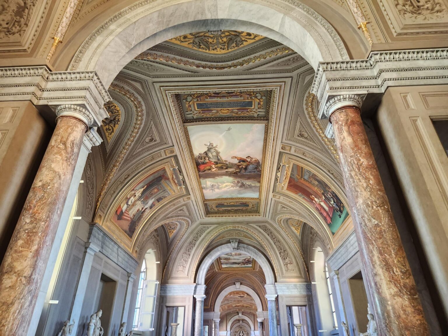 Rome in 8 Days: Walking 100 km Through a History Textbook
