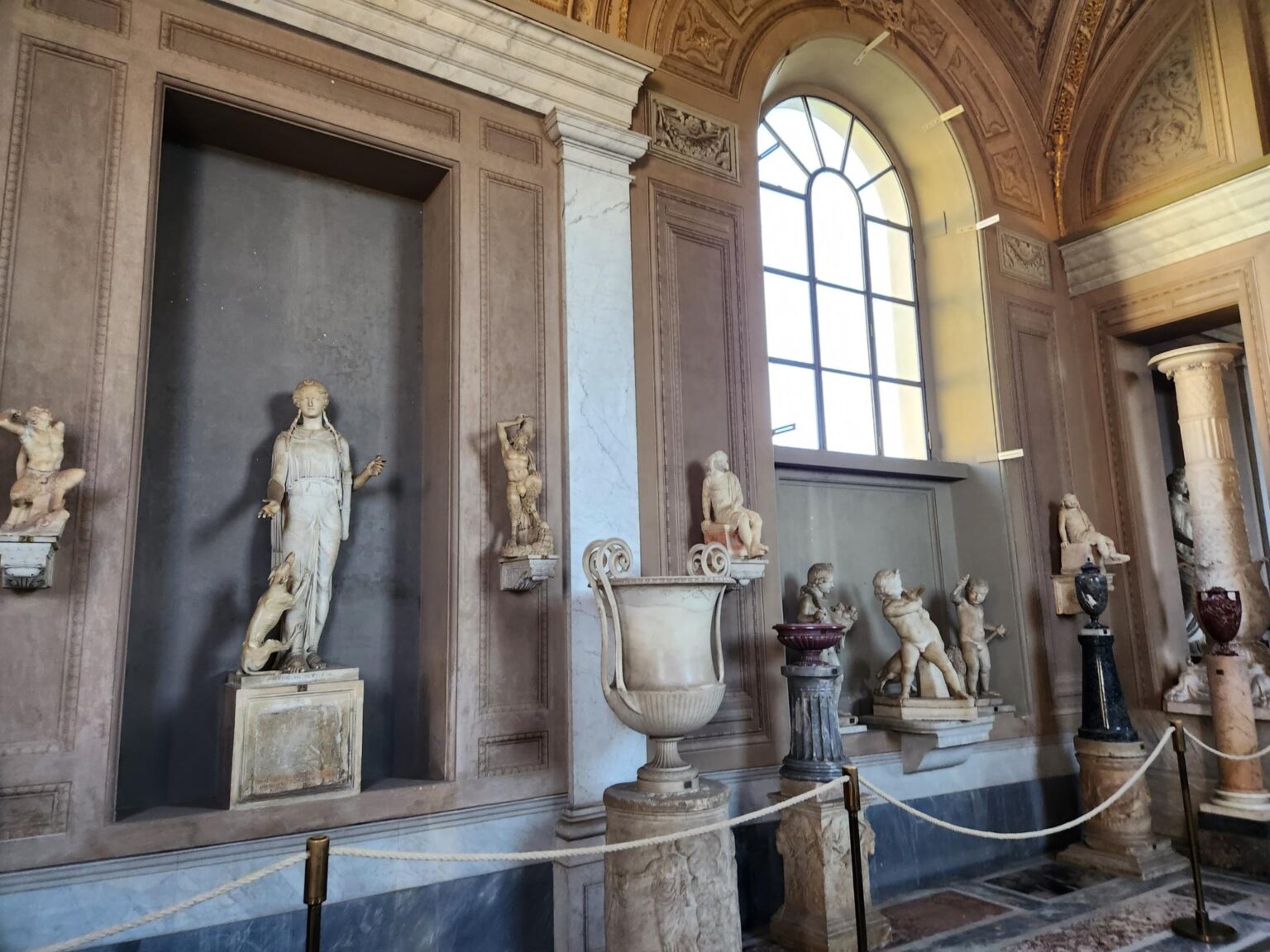 Rome in 8 Days: Walking 100 km Through a History Textbook