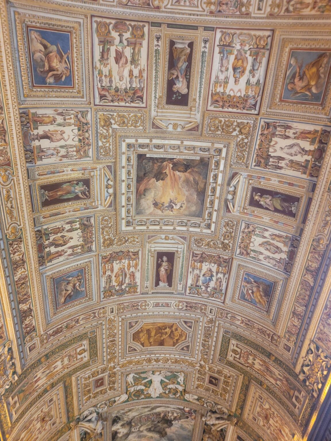Rome in 8 Days: Walking 100 km Through a History Textbook