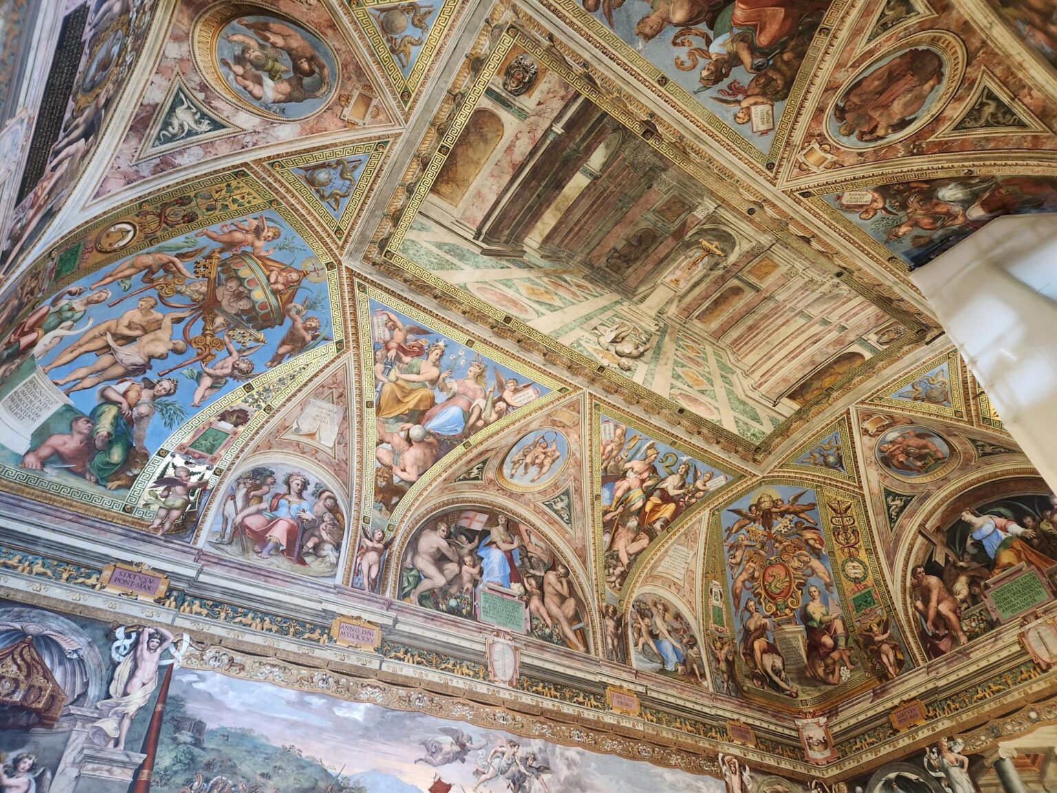 Rome in 8 Days: Walking 100 km Through a History Textbook