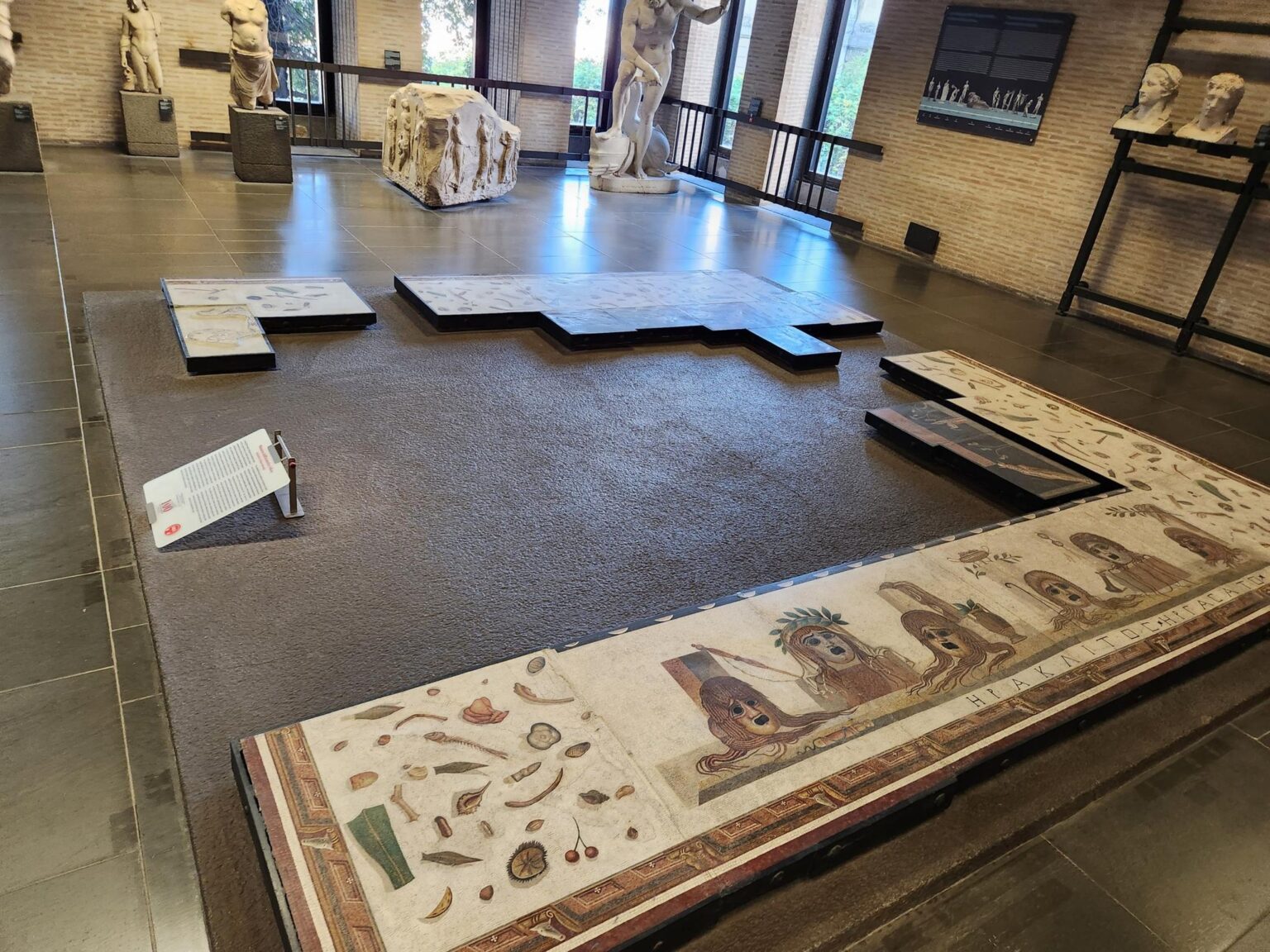 Rome in 8 Days: Walking 100 km Through a History Textbook