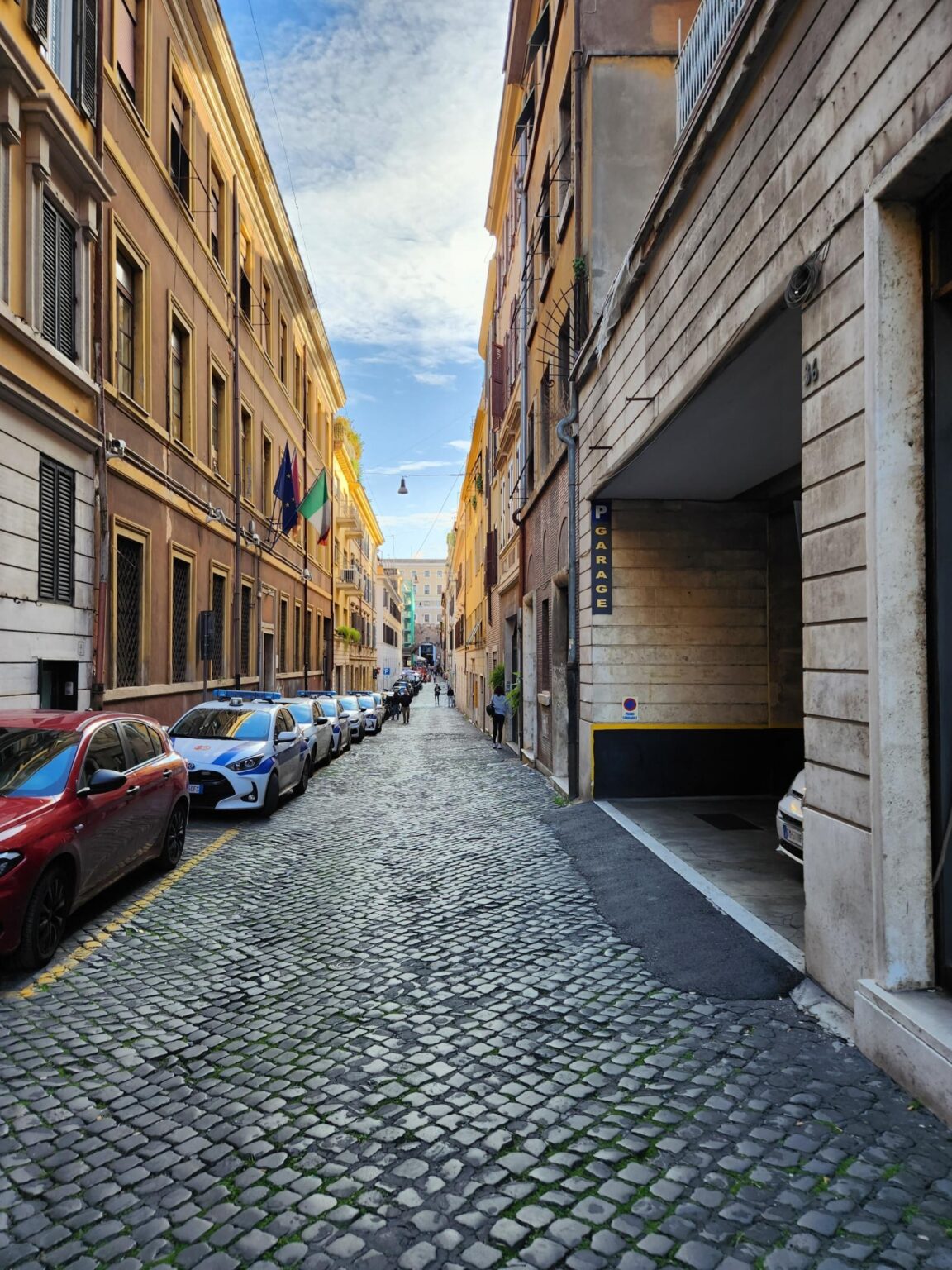 Rome in 8 Days: Walking 100 km Through a History Textbook