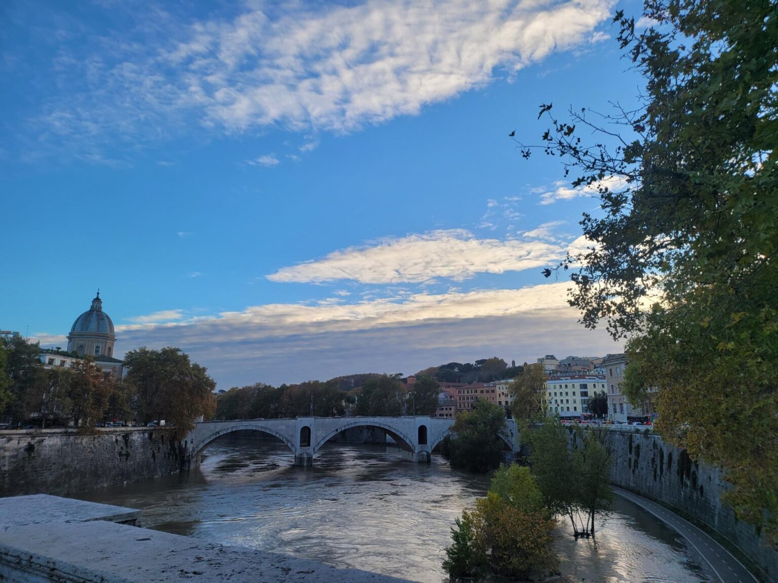 Rome in 8 Days: Walking 100 km Through a History Textbook