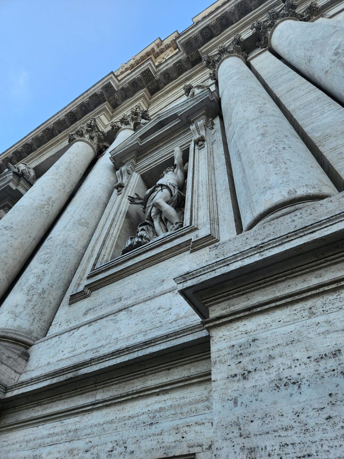 Rome in 8 Days: Walking 100 km Through a History Textbook