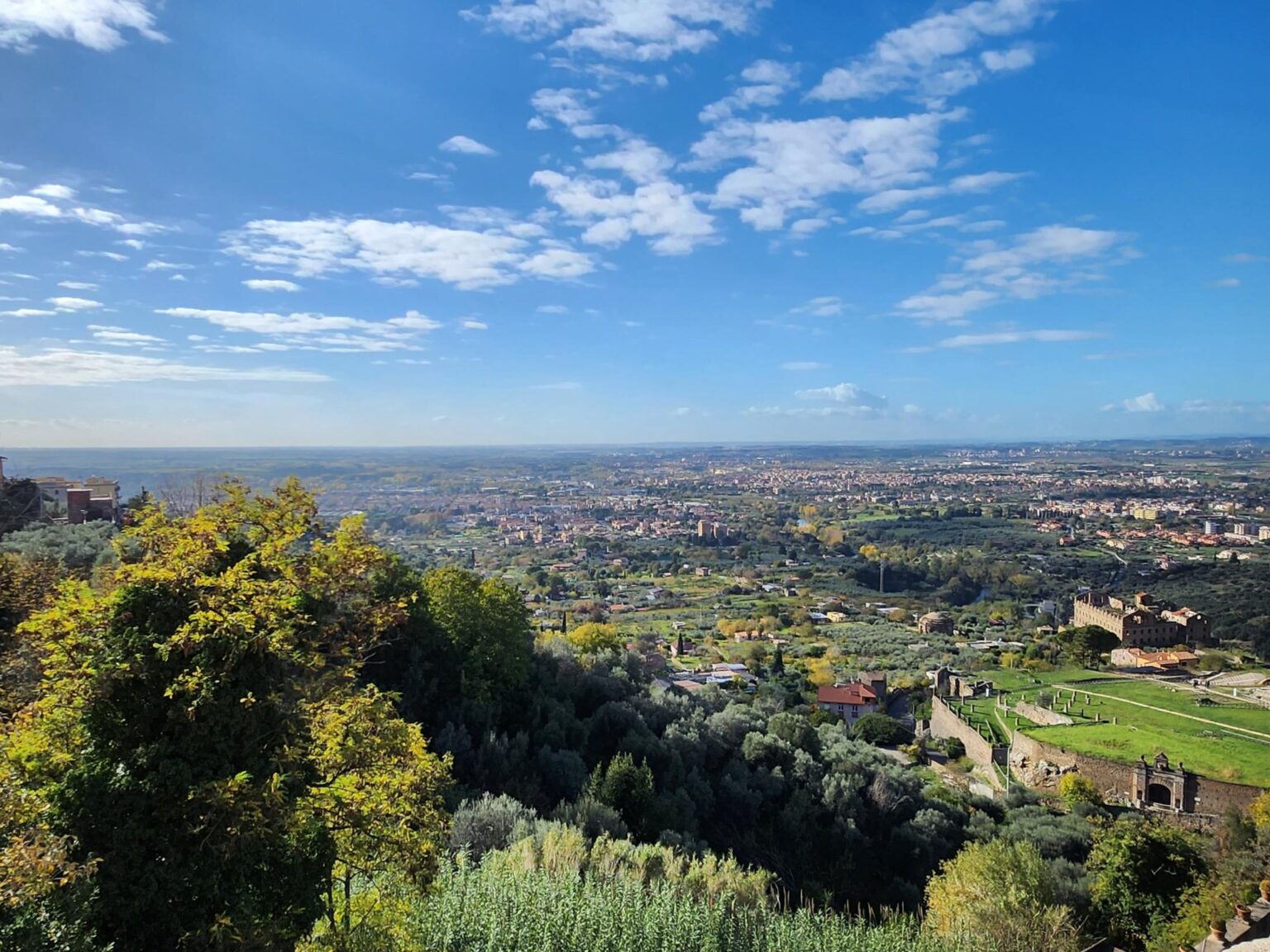 Rome in 8 Days: Walking 100 km Through a History Textbook