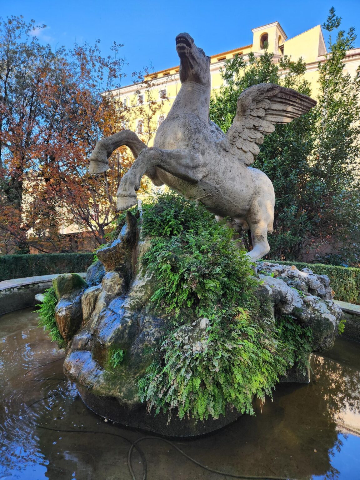 Rome in 8 Days: Walking 100 km Through a History Textbook