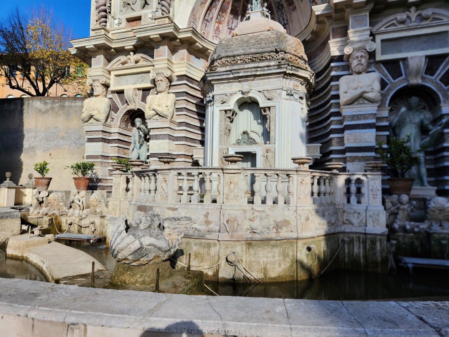 Rome in 8 Days: Walking 100 km Through a History Textbook