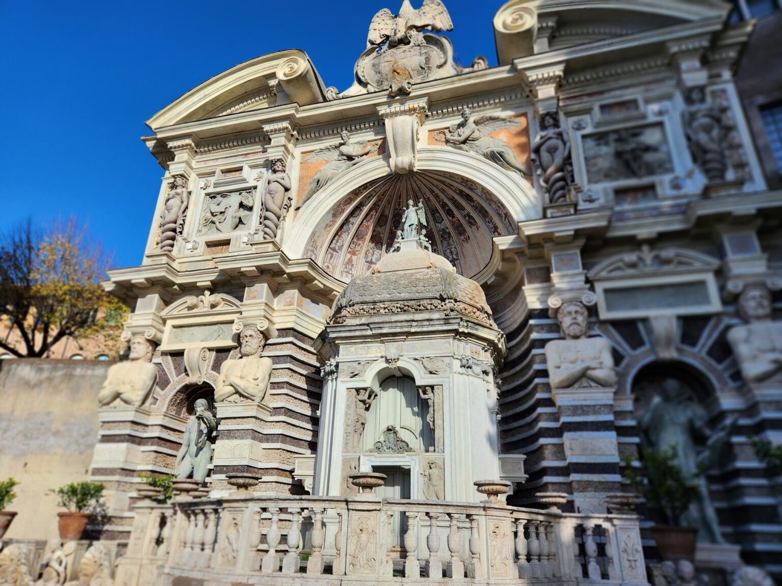 Rome in 8 Days: Walking 100 km Through a History Textbook