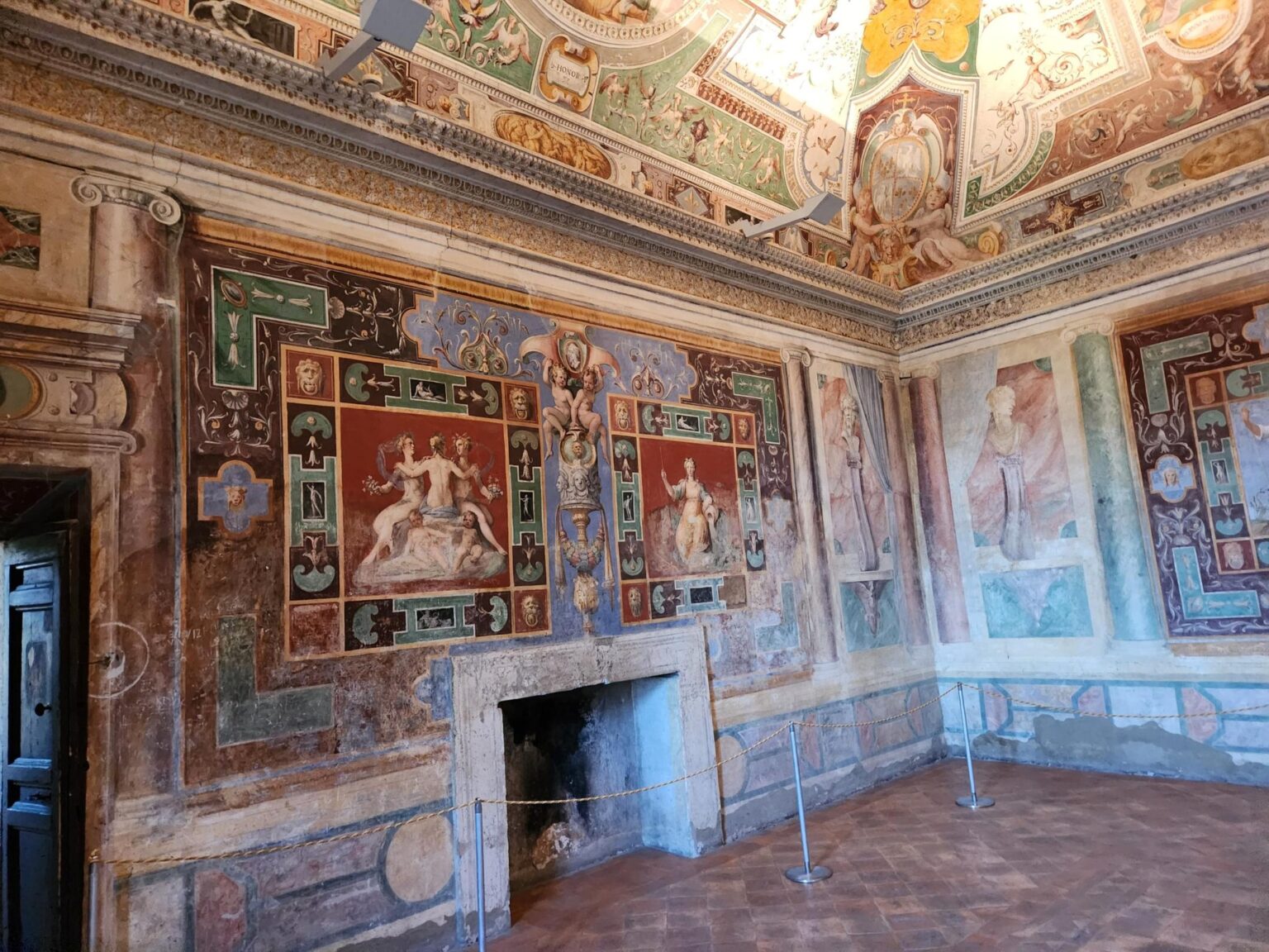 Rome in 8 Days: Walking 100 km Through a History Textbook