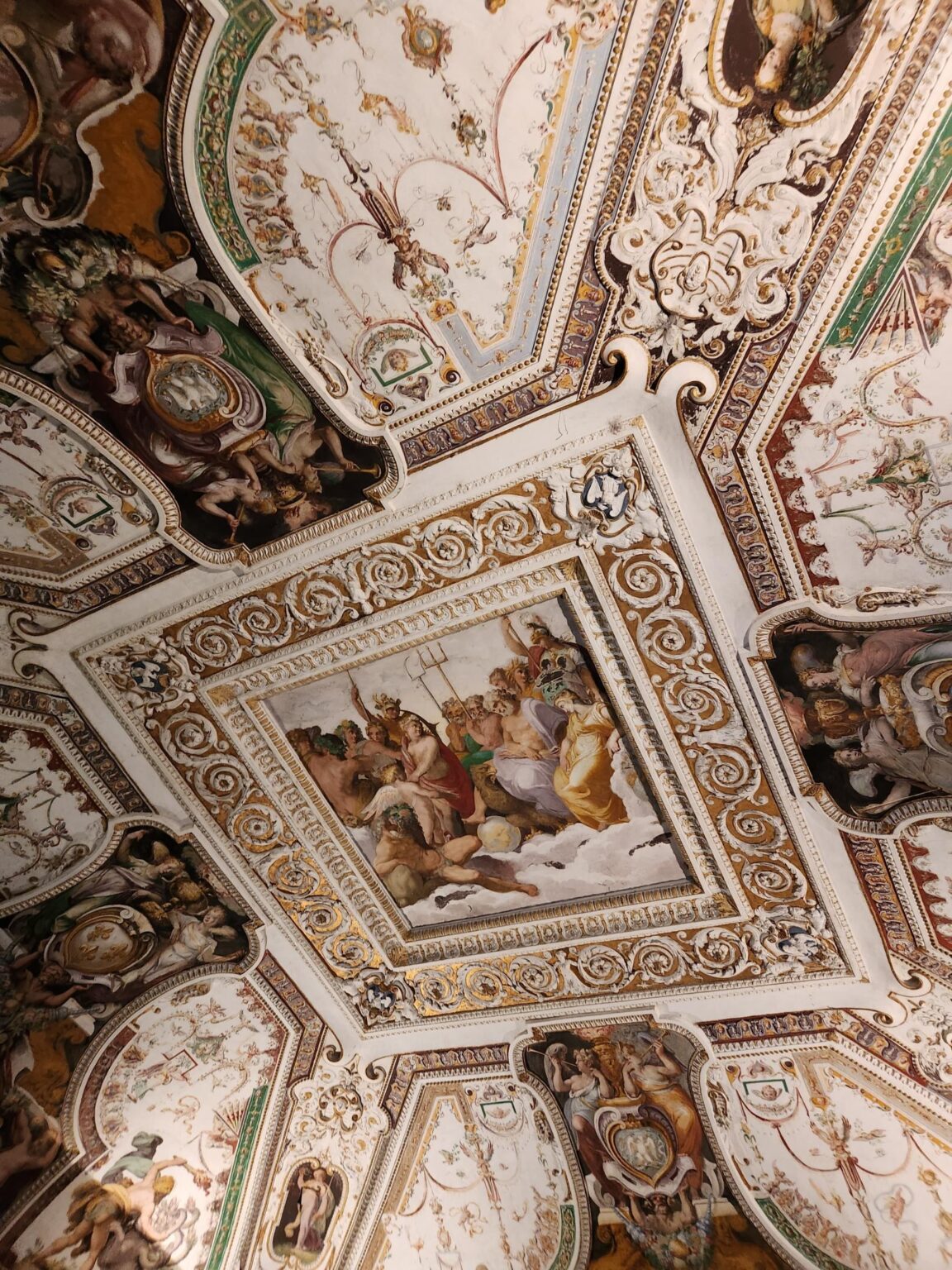 Rome in 8 Days: Walking 100 km Through a History Textbook