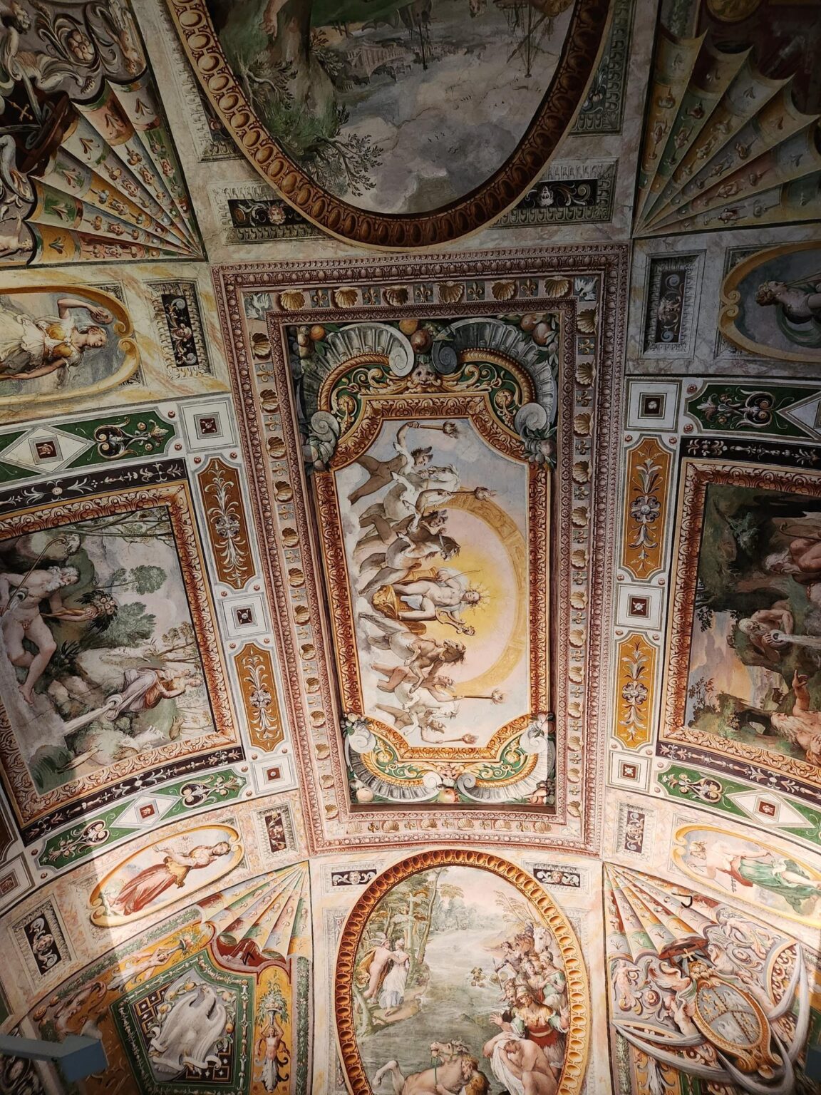 Rome in 8 Days: Walking 100 km Through a History Textbook