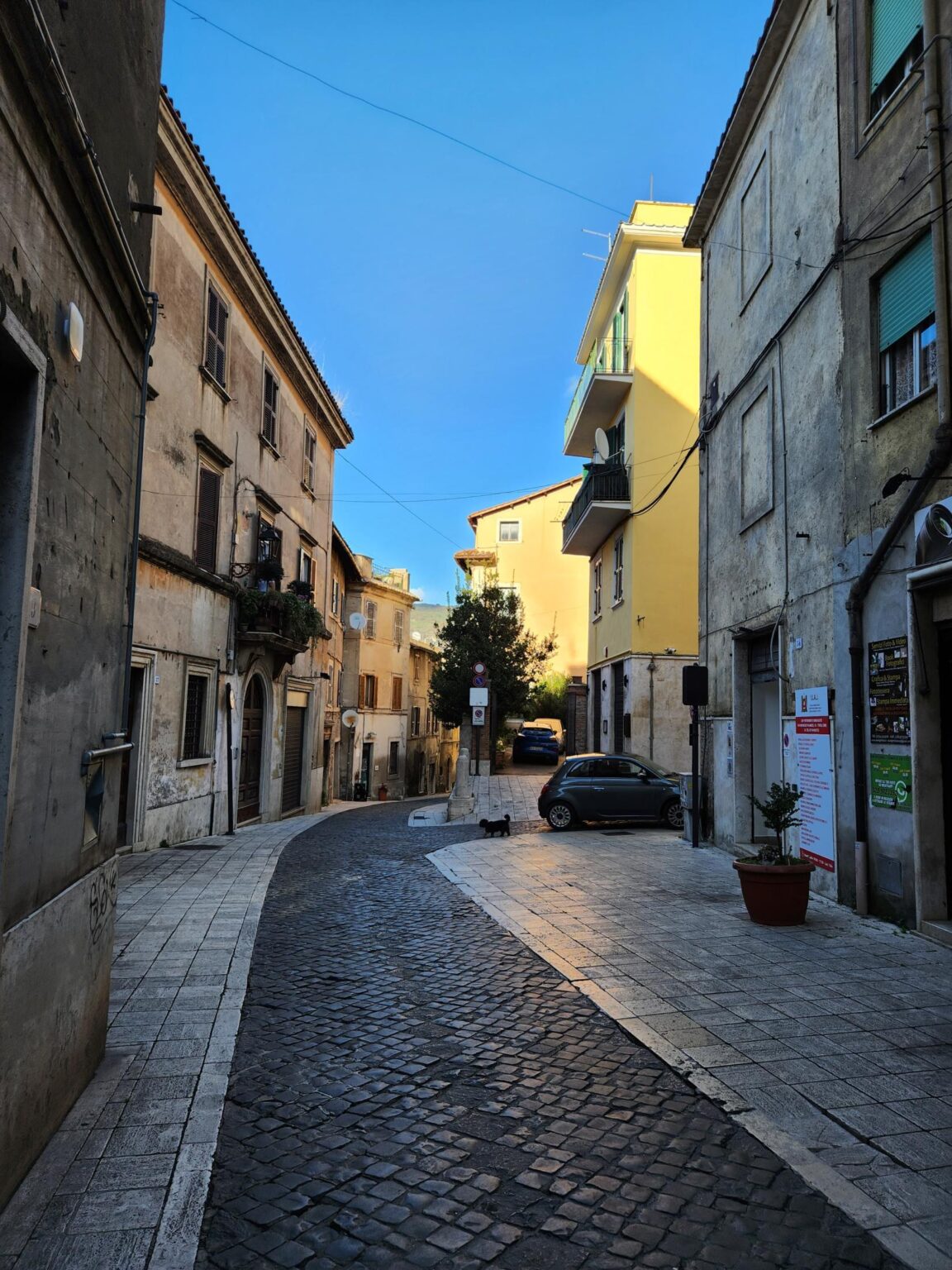 Rome in 8 Days: Walking 100 km Through a History Textbook