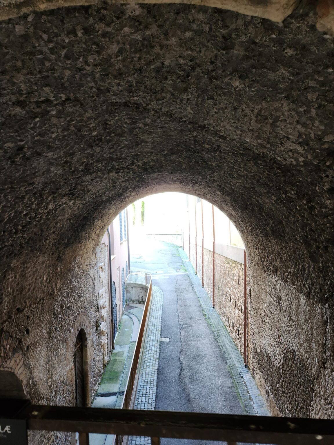 Rome in 8 Days: Walking 100 km Through a History Textbook