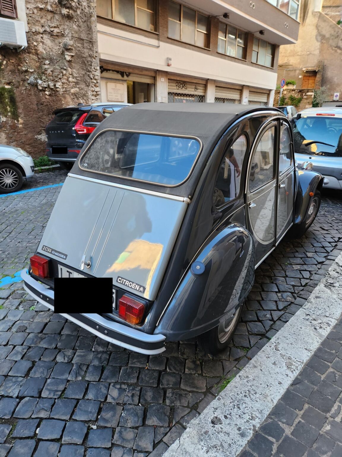 Rome in 8 Days: Walking 100 km Through a History Textbook