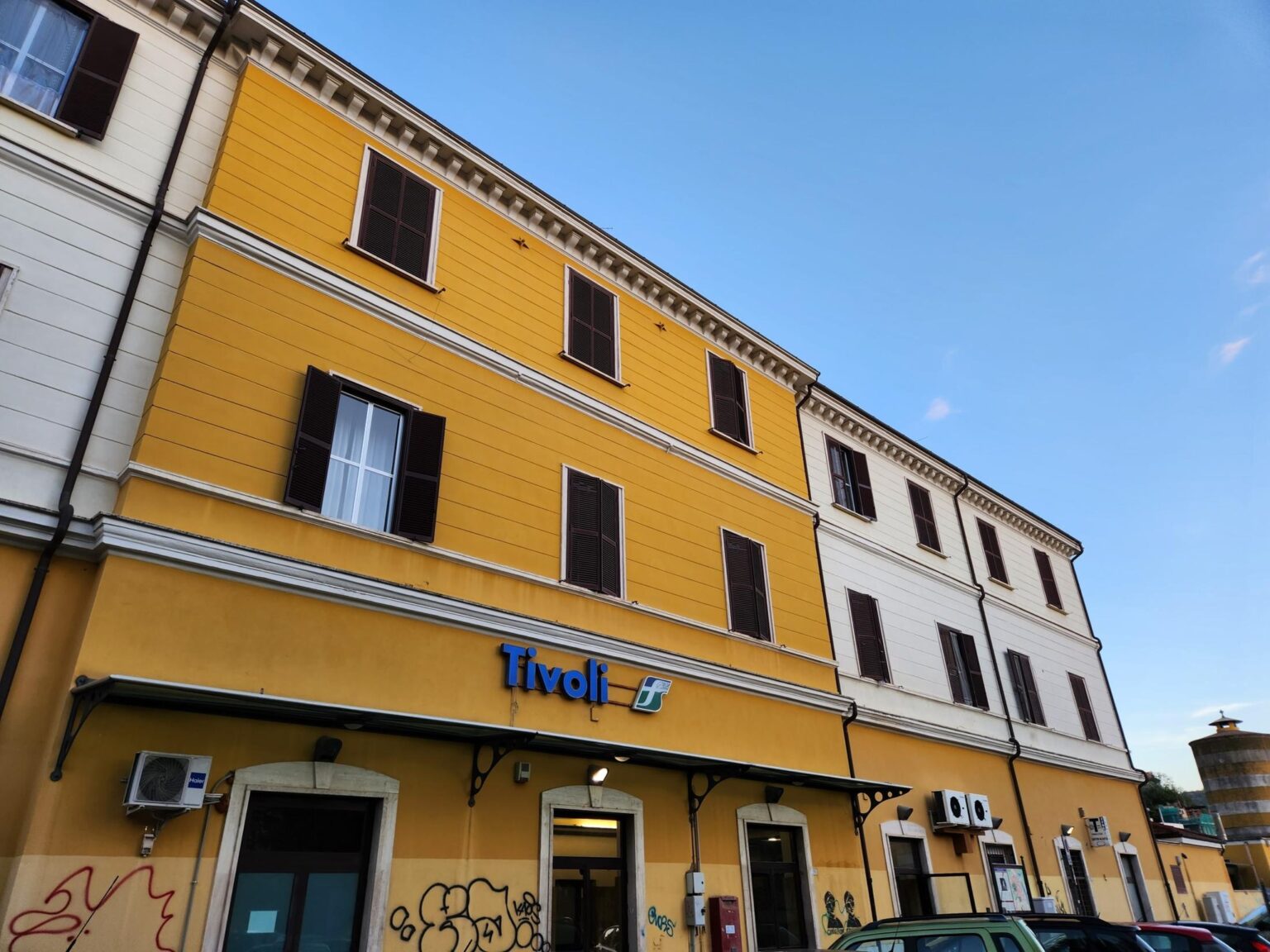 Rome in 8 Days: Walking 100 km Through a History Textbook
