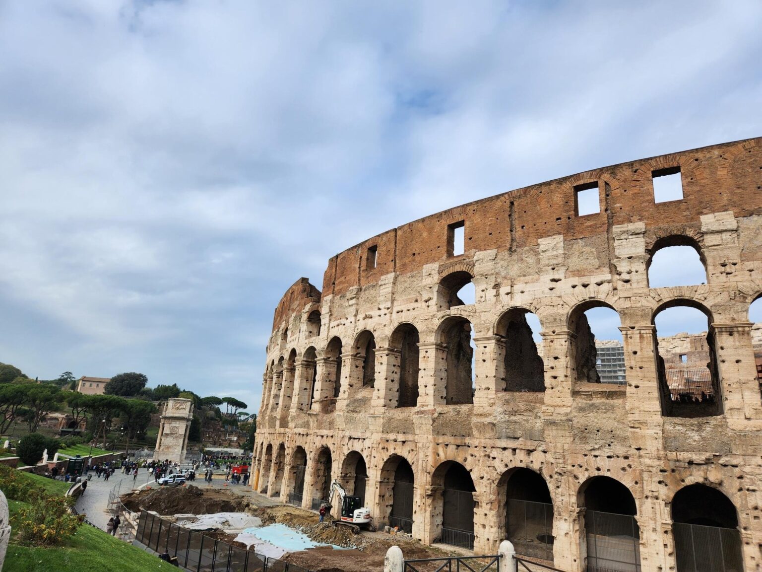 Rome in 8 Days: Walking 100 km Through a History Textbook