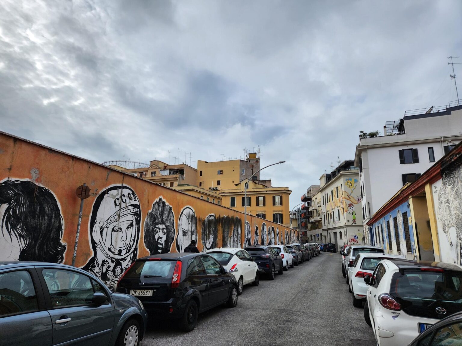 Rome in 8 Days: Walking 100 km Through a History Textbook