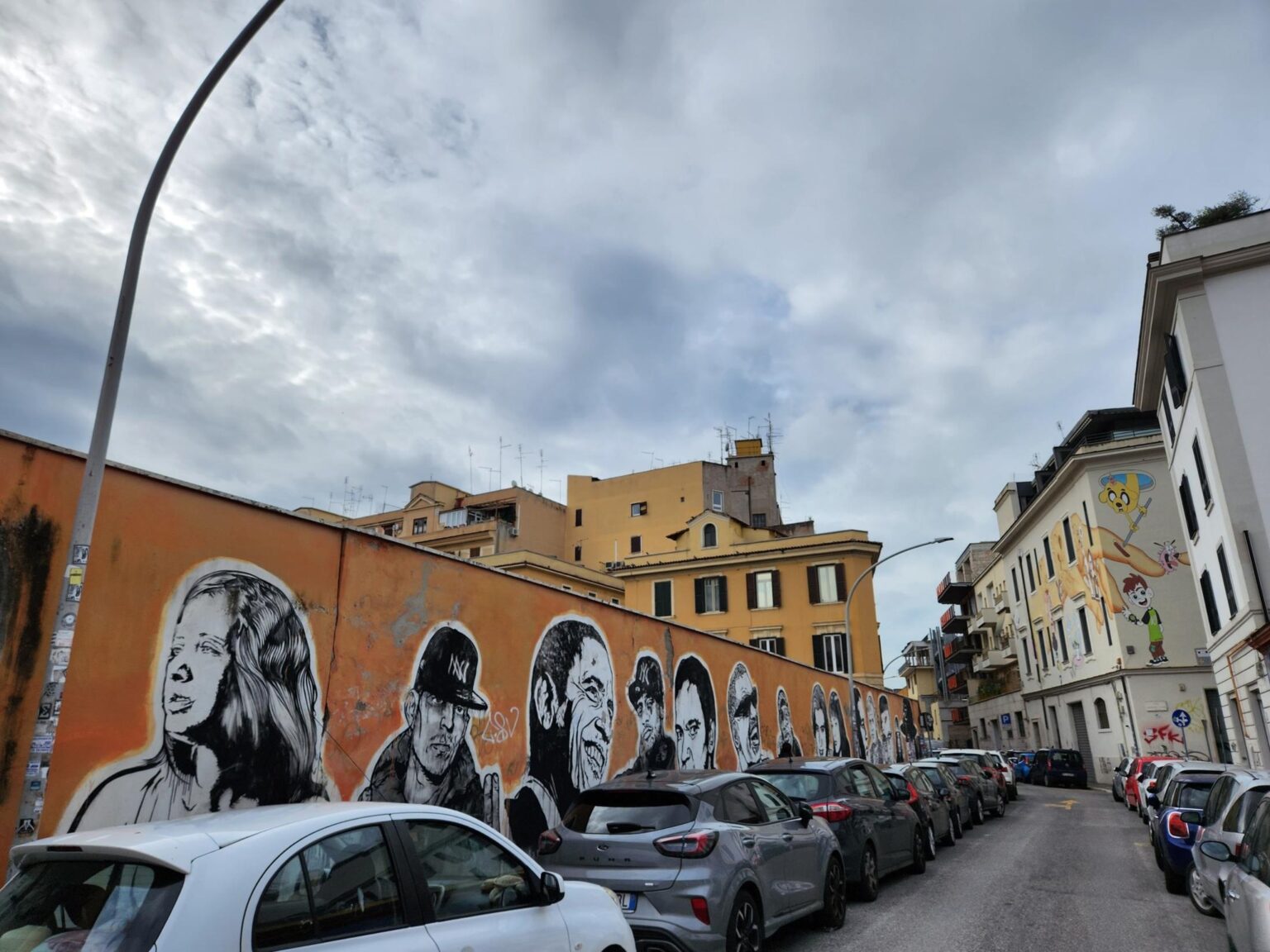 Rome in 8 Days: Walking 100 km Through a History Textbook
