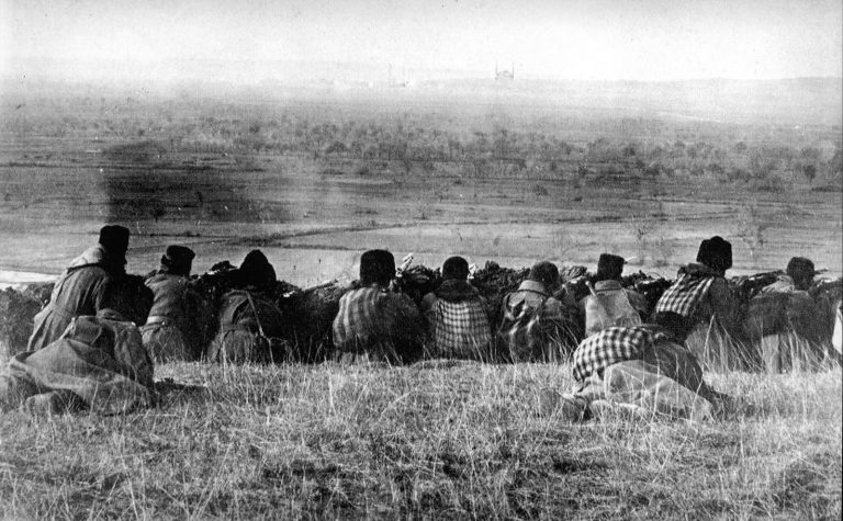 Български войници очакват началото на атаката срещу Одрин през Балканската война