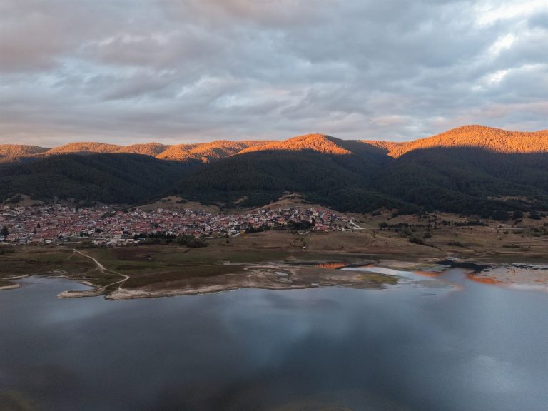 Сърница, България